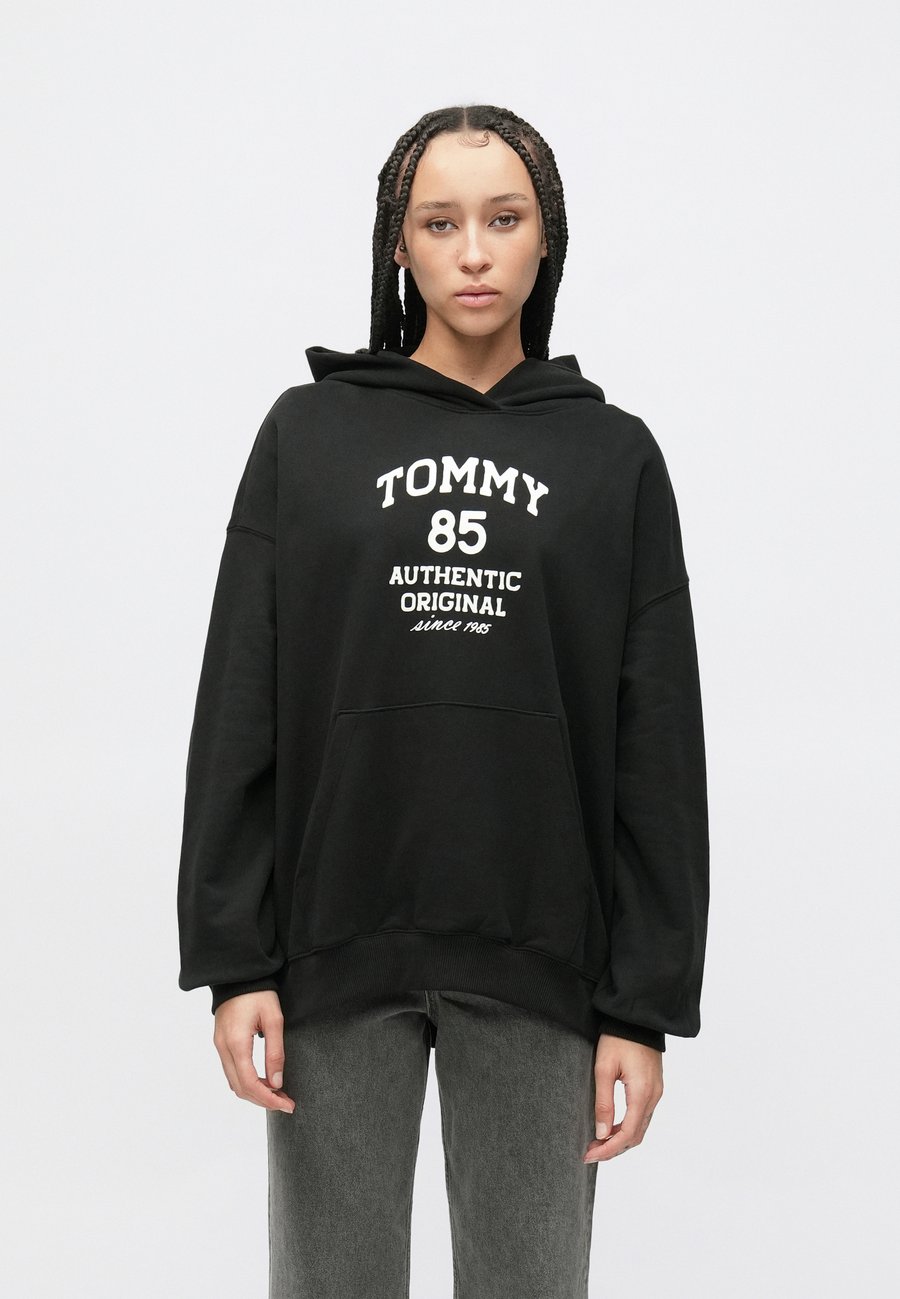 Толстовка Tommy Jeans HOODIE, Black, Черный, Толстовка Tommy Jeans HOODIE, Black
Толстовка Tommy Jeans HOODIE, Black, Черный, Толстовка Tommy Jeans HOODIE, Black