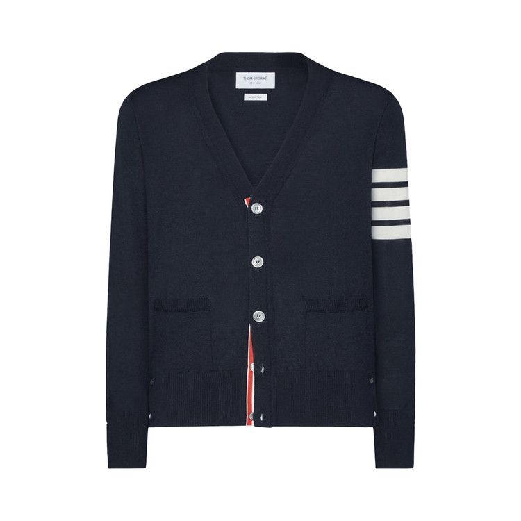 Кардиган Thom Browne Classic V Neck Cardigan In Sustainable Fine Merino Wool 'Navy'
Кардиган Thom Browne Classic V Neck Cardigan In Sustainable Fine Merino Wool 'Navy'