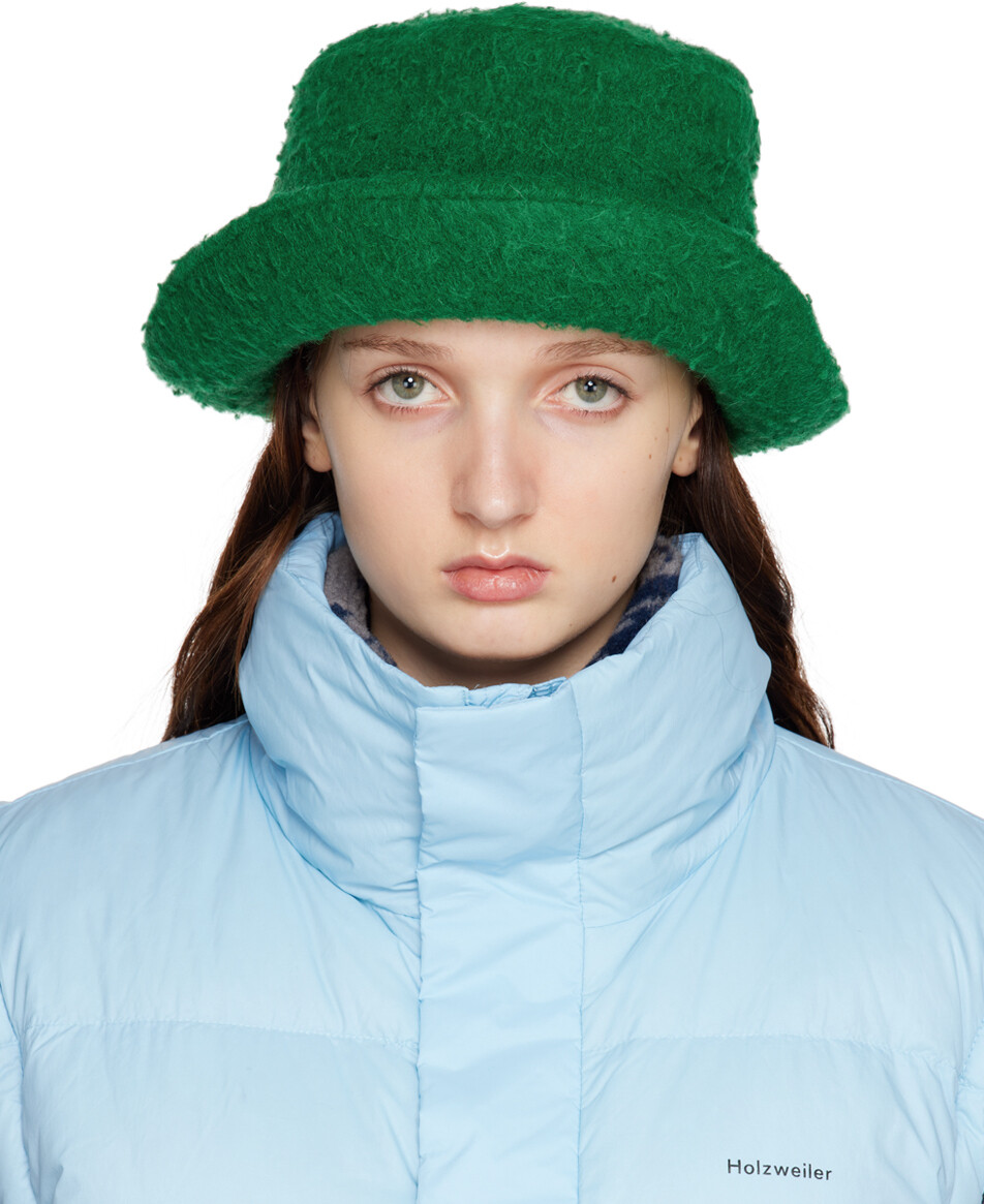 Зеленая панама для пары Holzweiler 
Зеленая панама для пары Holzweiler