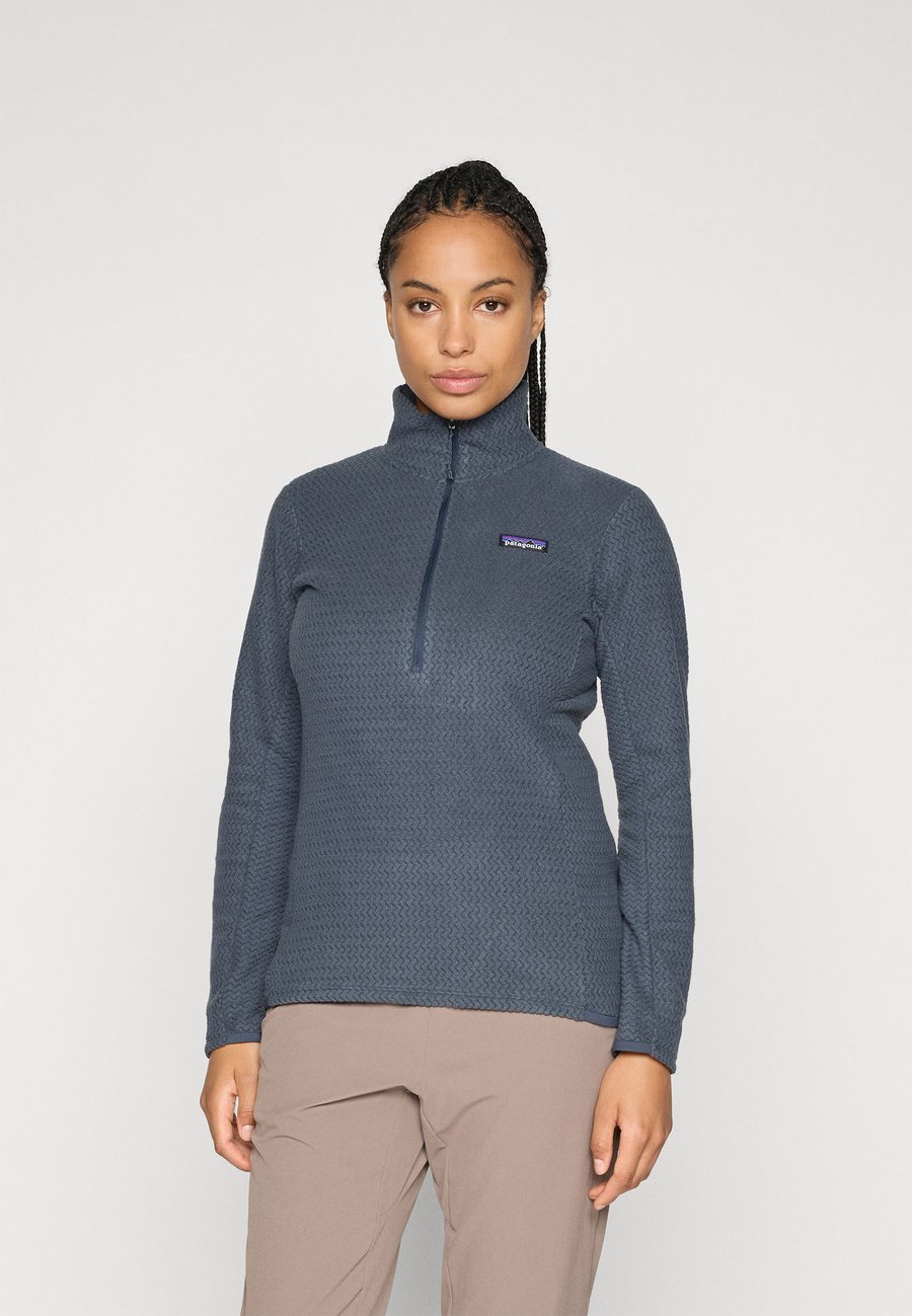 Джемпер Patagonia AIR ZIP NECK, Smolder Blue/Blue
Джемпер Patagonia AIR ZIP NECK, Smolder Blue/Blue