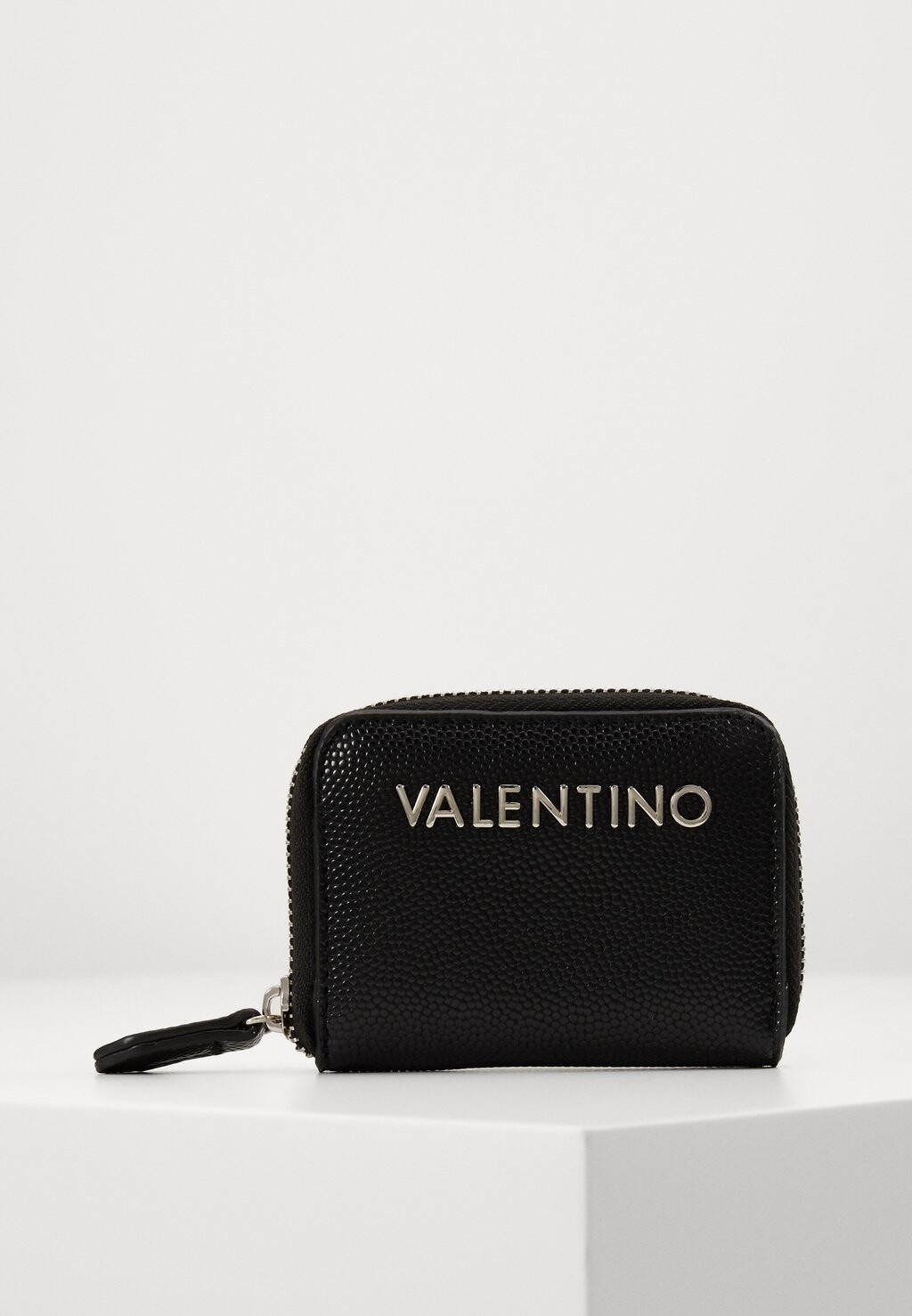 Кошелек Valentino, черный
Кошелек Valentino, черный