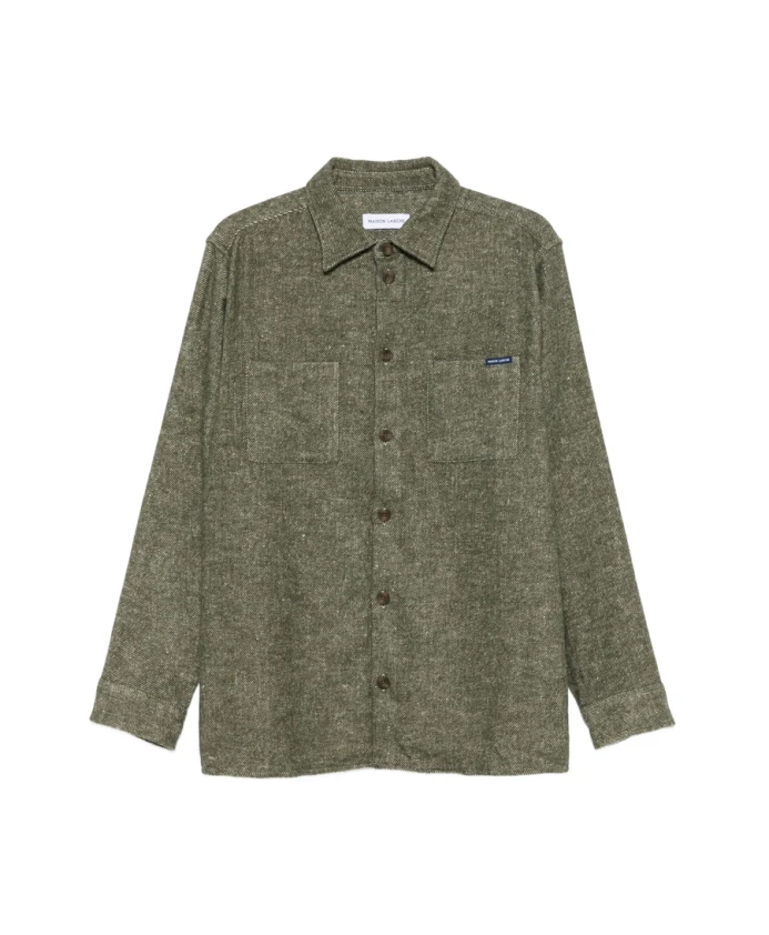 Рубашка оливково-зеленого цвета с пуговицами и карманами. Maison Labiche, зеленый
Рубашка оливково-зеленого цвета с пуговицами и карманами. Maison Labiche, зеленый