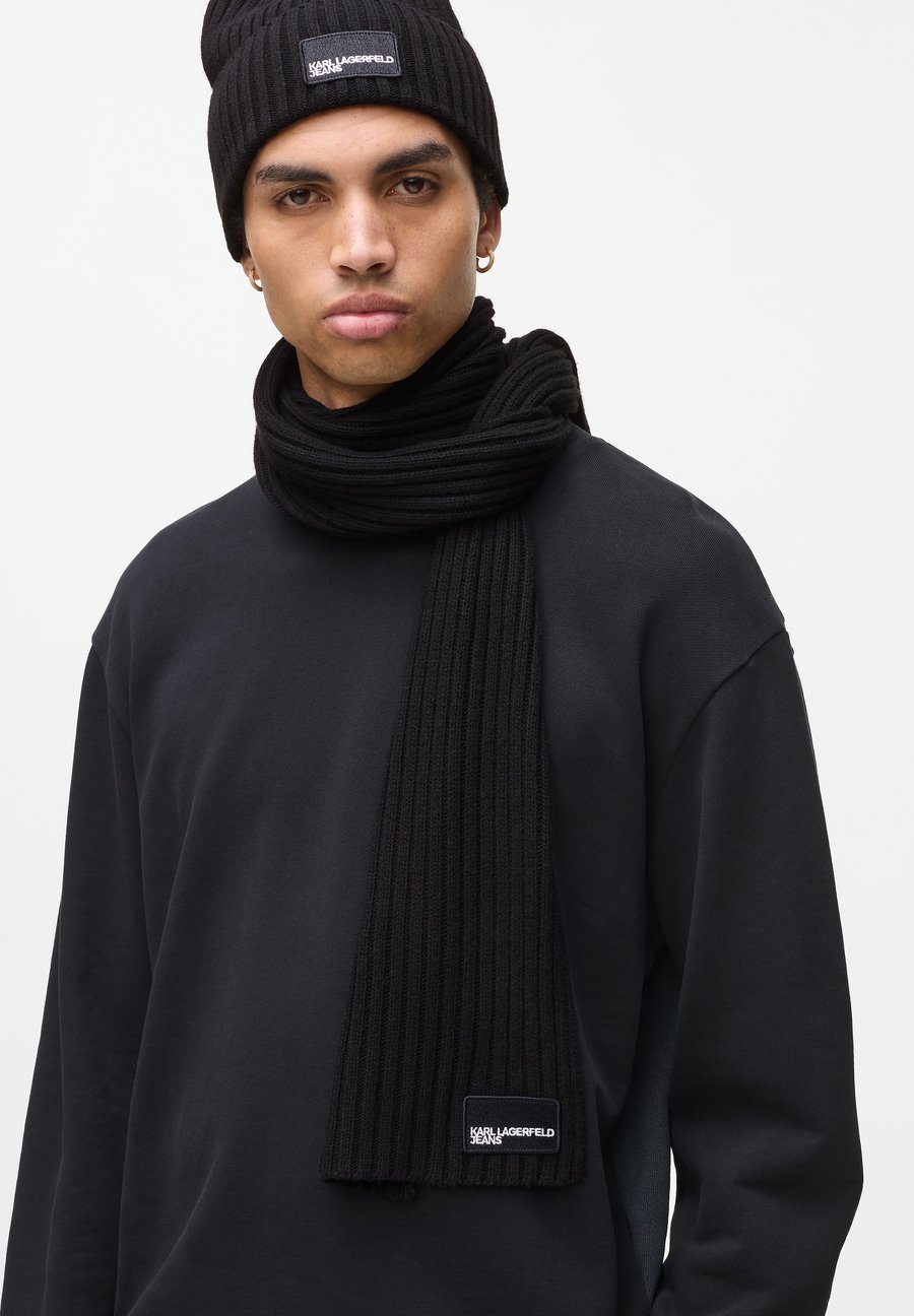 Шарф Karl Lagerfeld Jeans KLJ PATCH LOGO, Black
Шарф Karl Lagerfeld Jeans KLJ PATCH LOGO, Black