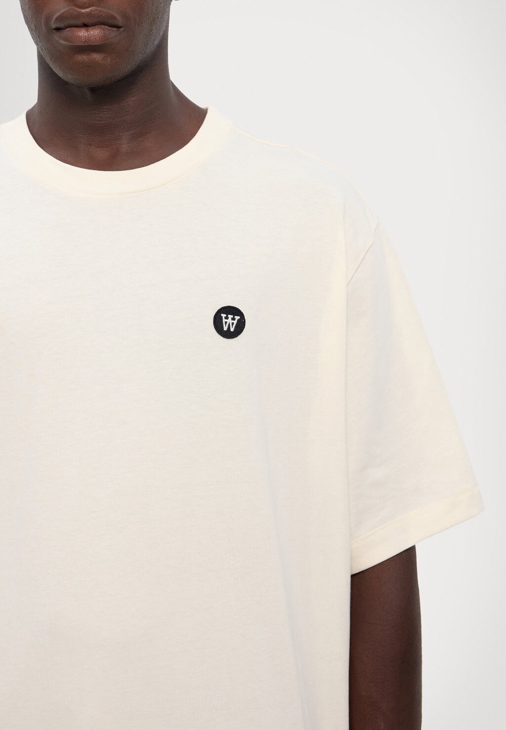 Базовая футболка RESORT CLUB UNISEX Double A by Wood Wood, кремовый
Базовая футболка RESORT CLUB UNISEX Double A by Wood Wood, кремовый