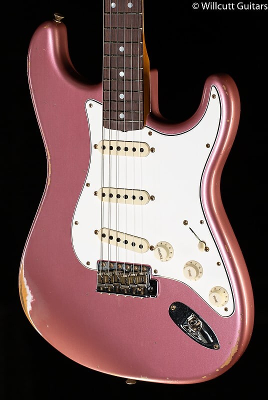 Fender Custom Shop LTD Late 1964 Stratocaster Aged Burgundy Mist Metallic (412)
Fender Custom Shop LTD Late 1964 Stratocaster Aged Burgundy Mist Metallic (412)