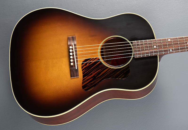 1936 J-35 - винтажные солнечные лучи Gibson
1936 J-35 - винтажные солнечные лучи Gibson