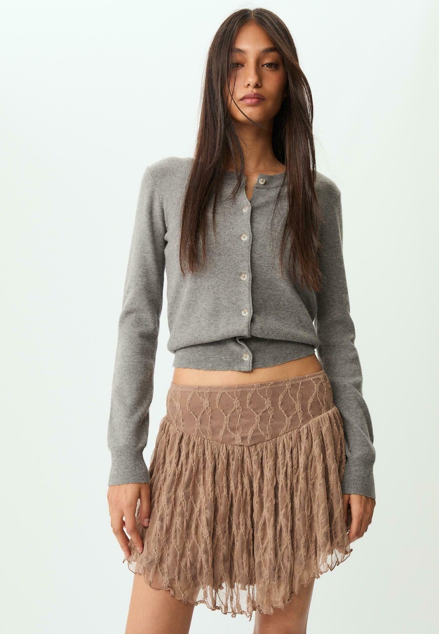 Юбка Stradivarius A-line skirt, Mottled Light Brown
Юбка Stradivarius A-line skirt, Mottled Light Brown