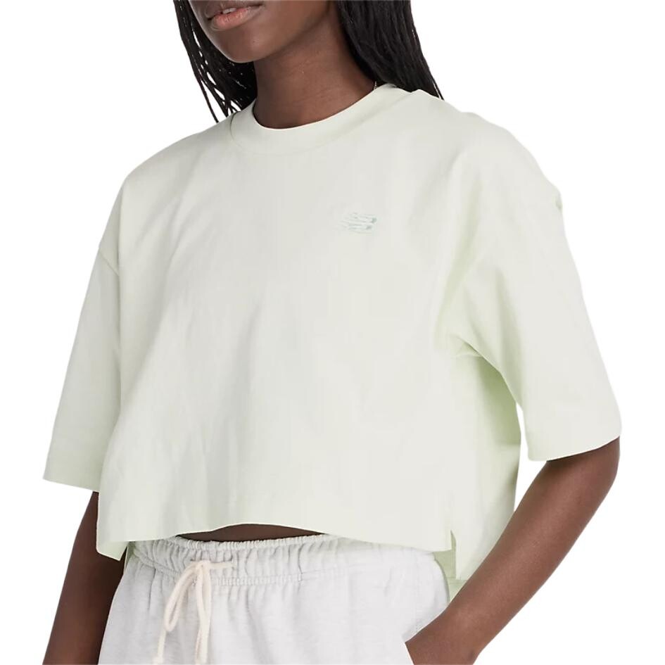 Футболка женская натуральная перечная мята New Balance 
Футболка женская натуральная перечная мята New Balance