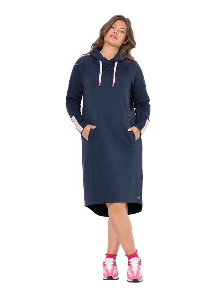 LAURASØN Темно-синее миди-платье
LAURASØN Темно-синее миди-платье