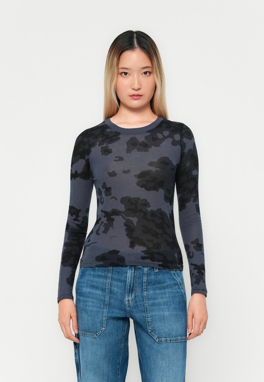 Топ G-STAR Long sleeved top, India Ink Forest Camo/Grey
Топ G-STAR Long sleeved top, India Ink Forest Camo/Grey