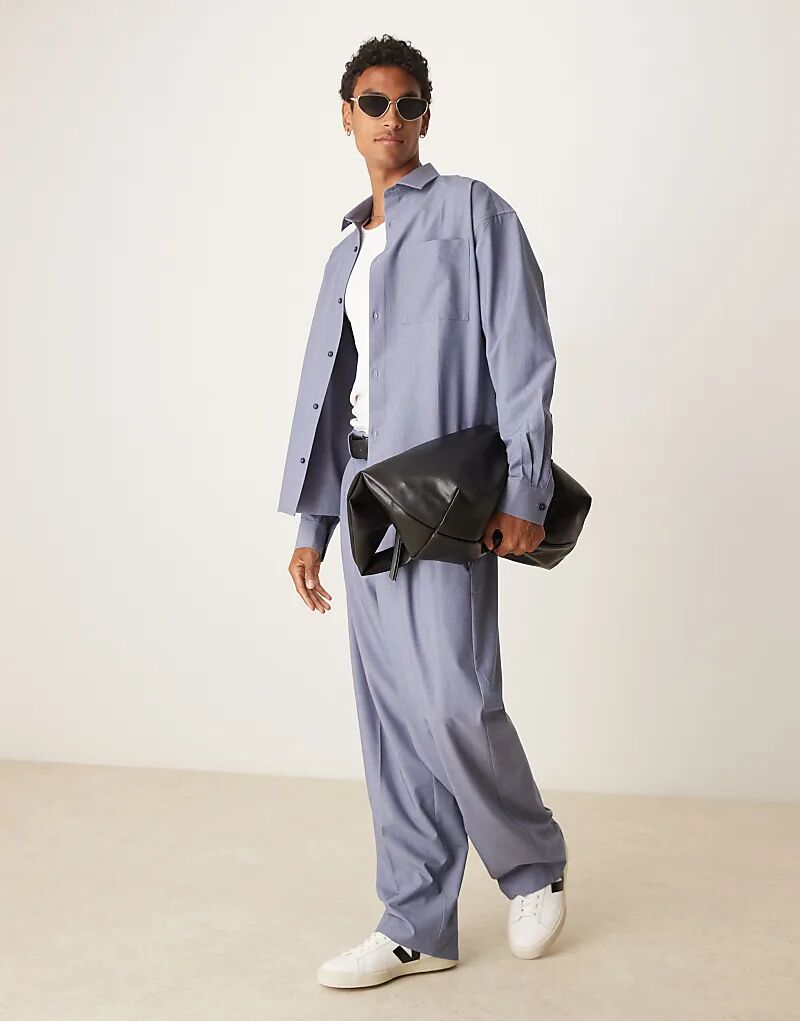 Элегантные брюки-клеш ASOS DESIGN светло-голубого цвета с тройными складками 
Элегантные брюки-клеш ASOS DESIGN светло-голубого цвета с тройными складками