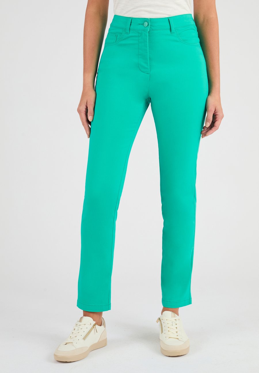 Брюки Damart 7/8ÈME SLIM PERFECT FIT LIGHT, Green/Green
Брюки Damart 7/8ÈME SLIM PERFECT FIT LIGHT, Green/Green