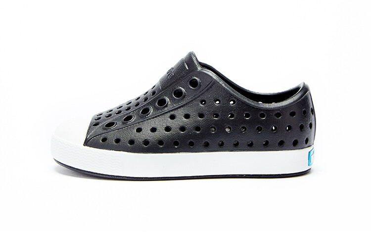 Jefferson Kids Сандалии детские черные/белые Native Shoes
Jefferson Kids Сандалии детские черные/белые Native Shoes