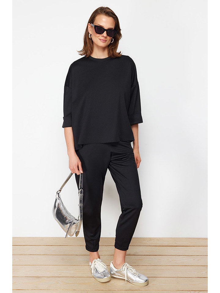 Свитер trendyol, черный
Свитер trendyol, черный