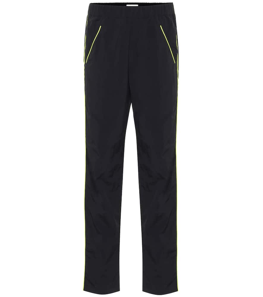 Нейлоновые спортивные штаны KIRIN
Нейлоновые спортивные штаны KIRIN