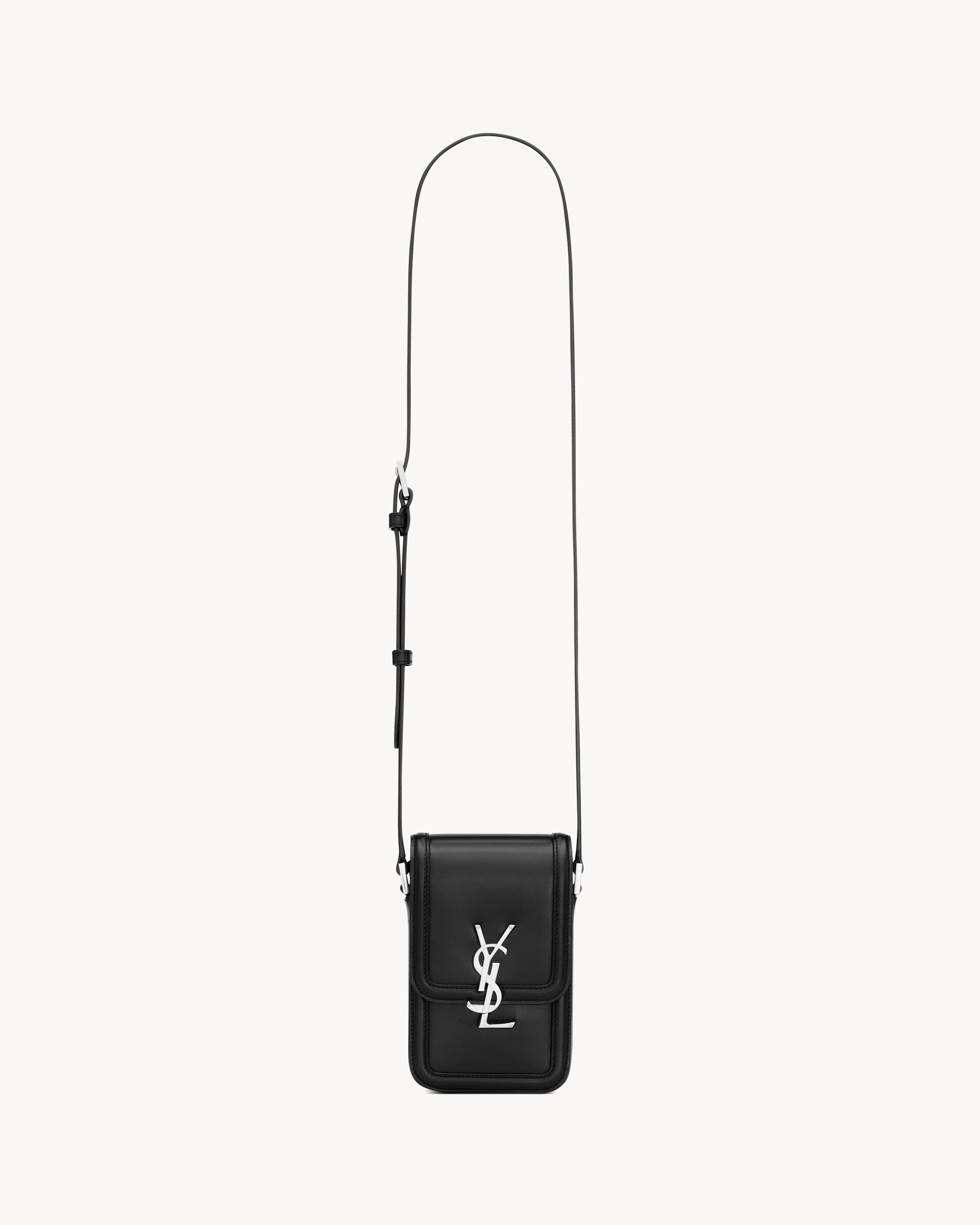 Сумка SOLFERINO мини из гладкой кожи Saint Laurent, черный
Сумка SOLFERINO мини из гладкой кожи Saint Laurent, черный