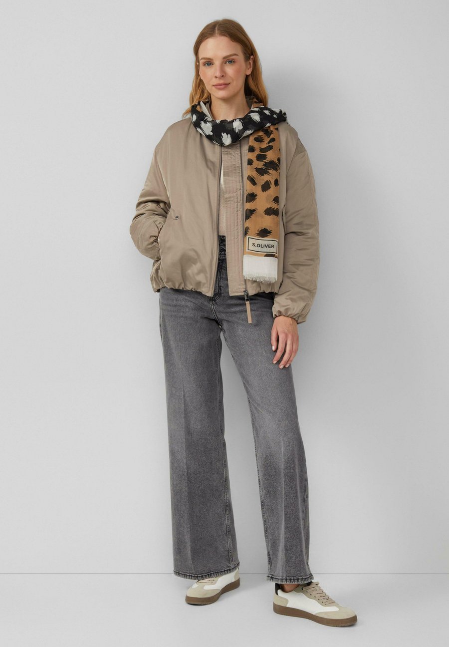 Шарф s.Oliver Scarf, Sandstein/Beige
Шарф s.Oliver Scarf, Sandstein/Beige