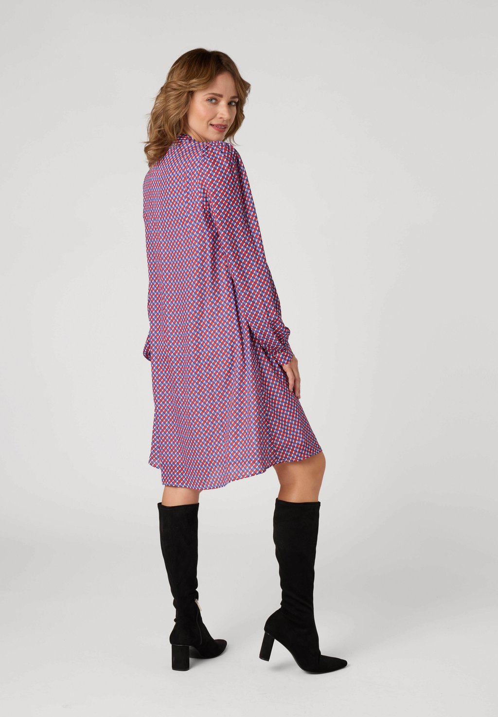 Повседневное платье QUIOSQUE, светло-розовый
Повседневное платье QUIOSQUE, светло-розовый