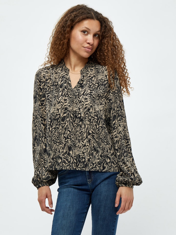 Блузка с принтом древесный дым minus
Блузка с принтом древесный дым minus