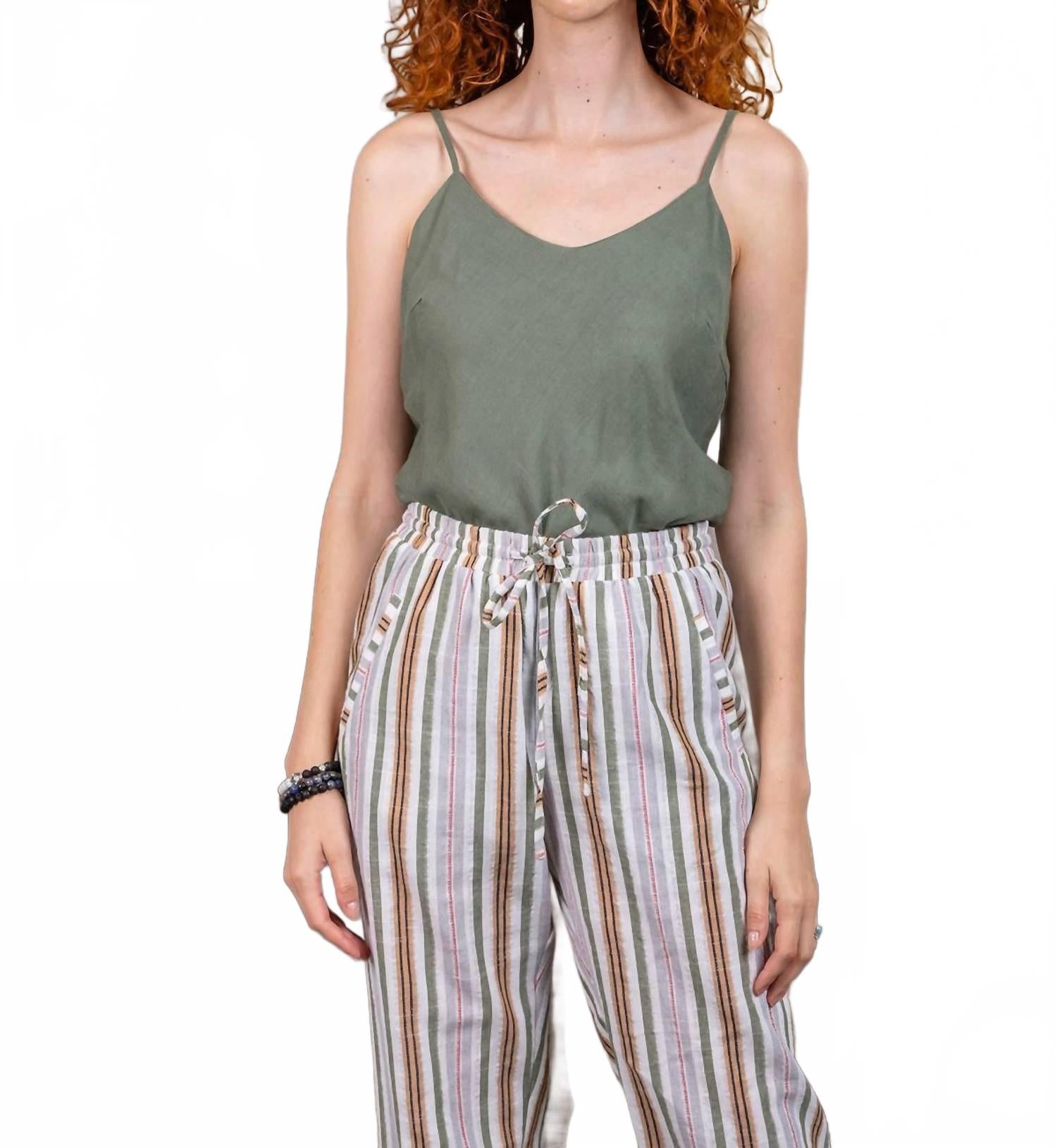 Льняной топ-майка солидного цвета олива PAPARAZZI, оливковый
Льняной топ-майка солидного цвета олива PAPARAZZI, оливковый