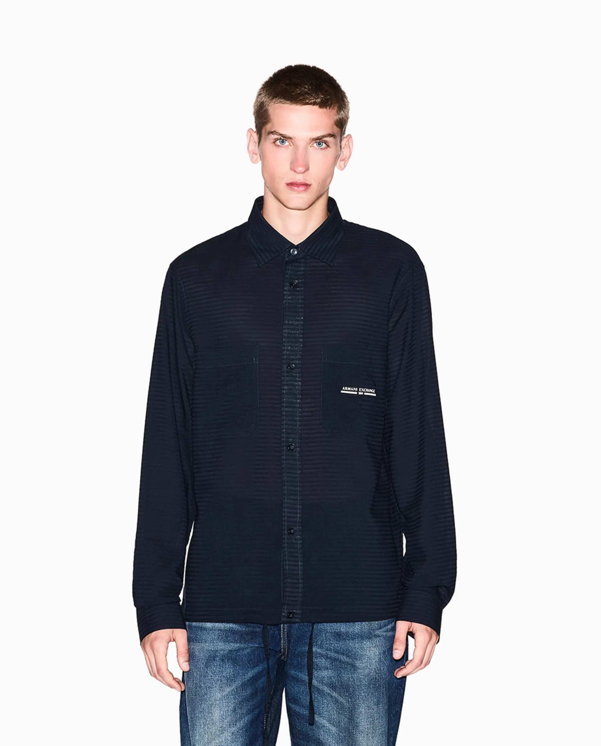 Мужская рубашка с карманами, классический крой плюс посадка Armani Exchange, темно-синий
Мужская рубашка с карманами, классический крой плюс посадка Armani Exchange, темно-синий
