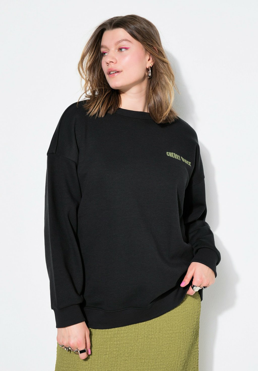 Толстовка CHERRY-PRINTS Studio Untold, черный
Толстовка CHERRY-PRINTS Studio Untold, черный