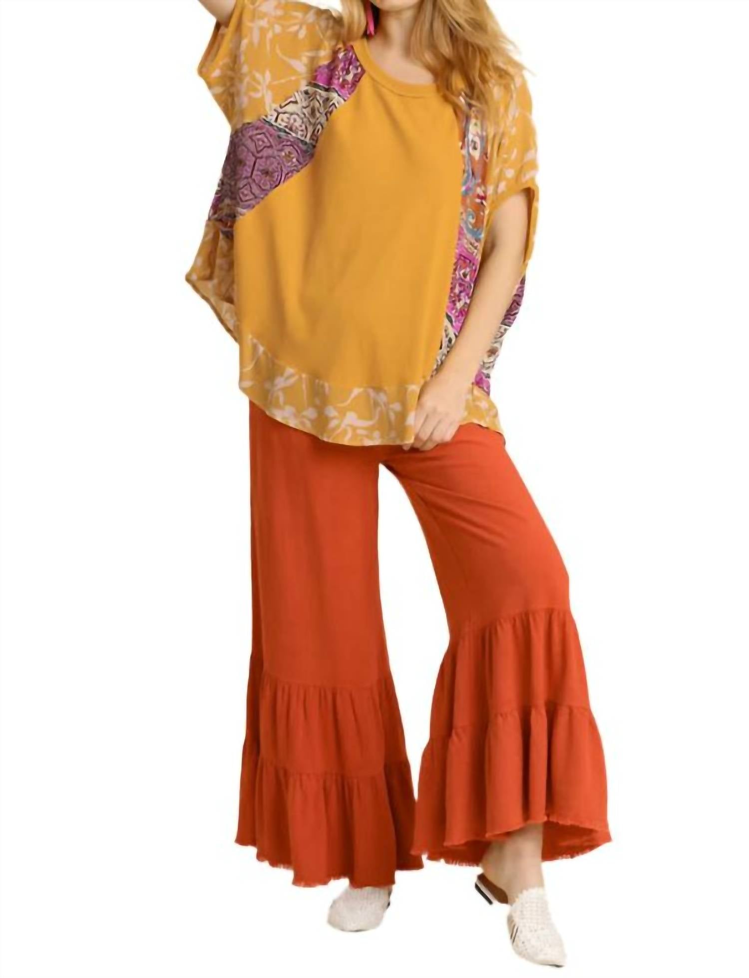 Топ с коротким рукавом и смешанным принтом в золотистом цвете Umgee, Goldenrod
Топ с коротким рукавом и смешанным принтом в золотистом цвете Umgee, Goldenrod