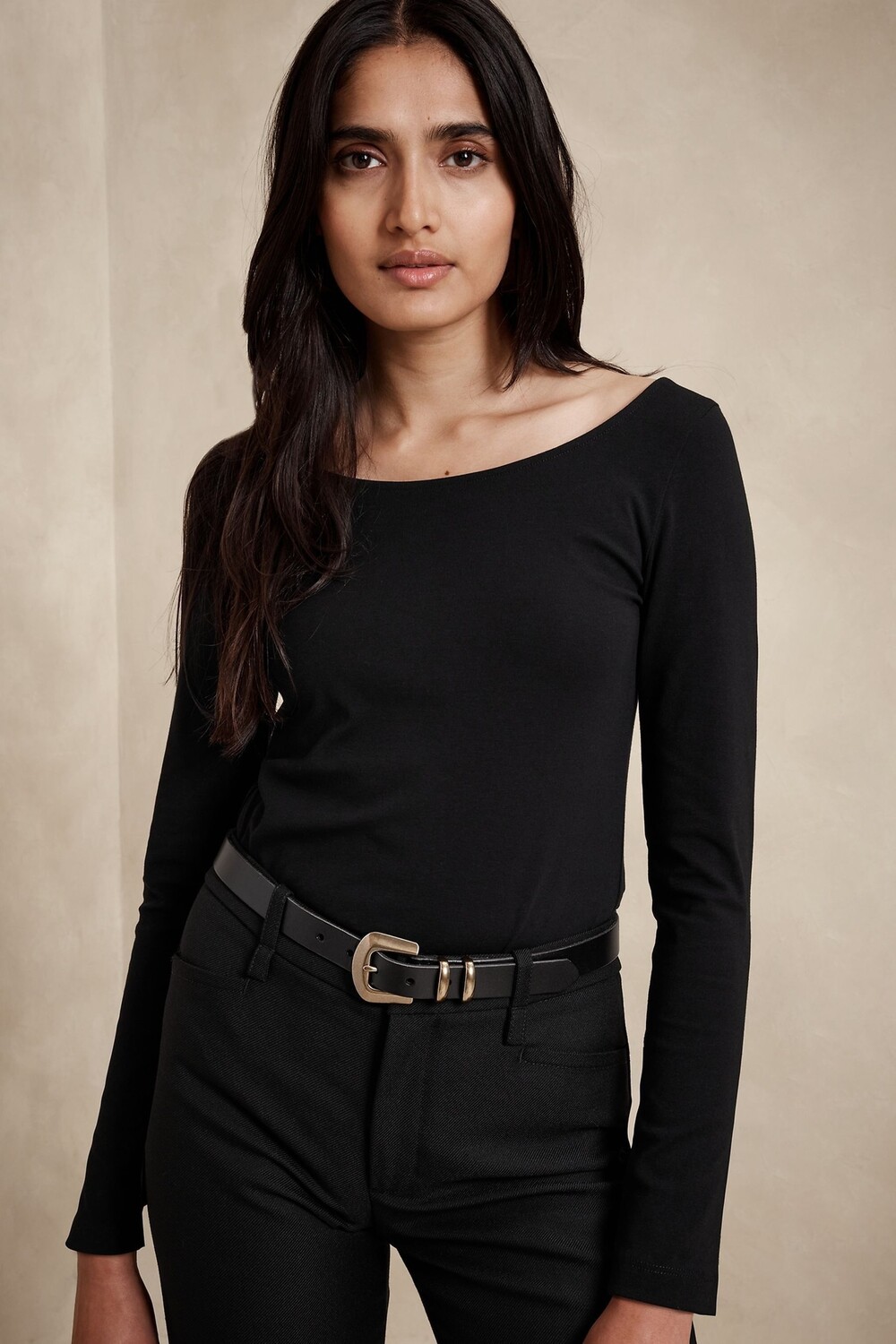 Изысканная футболка с широким вырезом Banana Republic, черный
Изысканная футболка с широким вырезом Banana Republic, черный