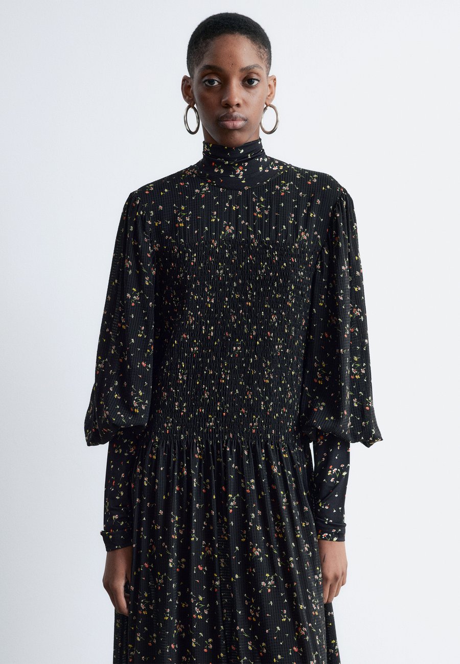 Платье & other stories Day dress, Black
Платье & other stories Day dress, Black