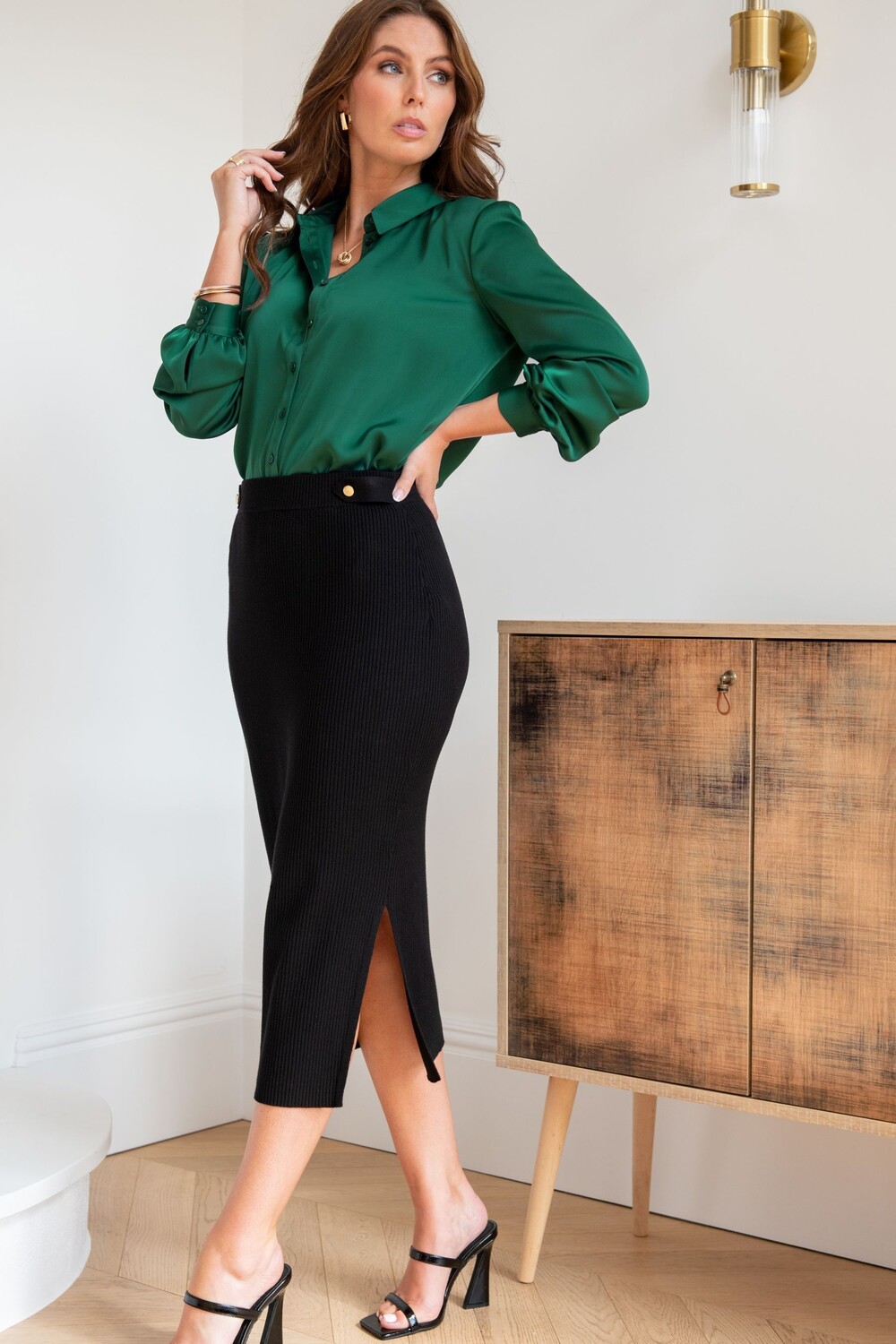 Бет из ребристого трикотажа с вискозой LENZING ECOVERO Pour Moi, черный
Бет из ребристого трикотажа с вискозой LENZING ECOVERO Pour Moi, черный