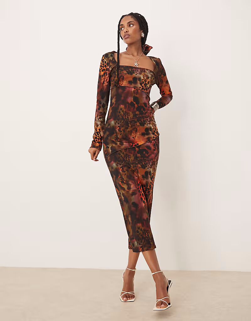 Платье Isabelle Pennington-Edmead Montego midaxi с принтом в виде панциря тигра Isabelle Pennington Edmead
Платье Isabelle Pennington-Edmead Montego midaxi с принтом в виде панциря тигра Isabelle Pennington Edmead