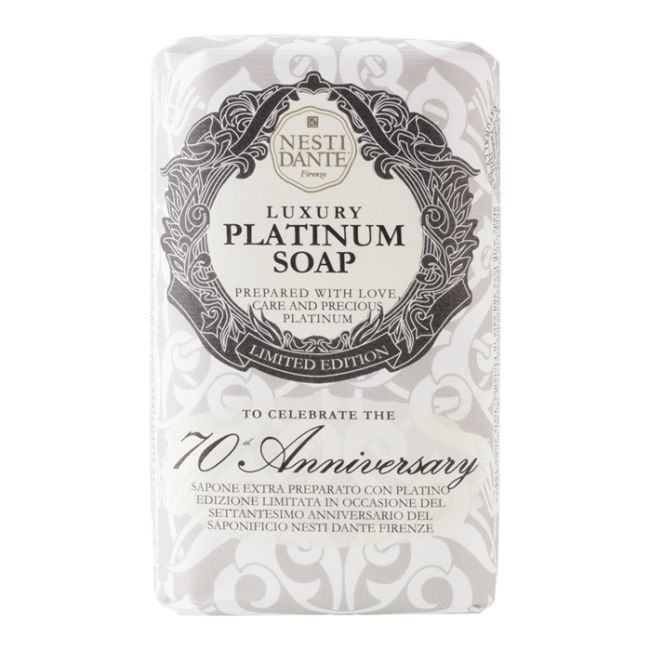 Роскошное платиновое мыло в честь 70-летия Nesti Dante, 250 гр
Роскошное платиновое мыло в честь 70-летия Nesti Dante, 250 гр