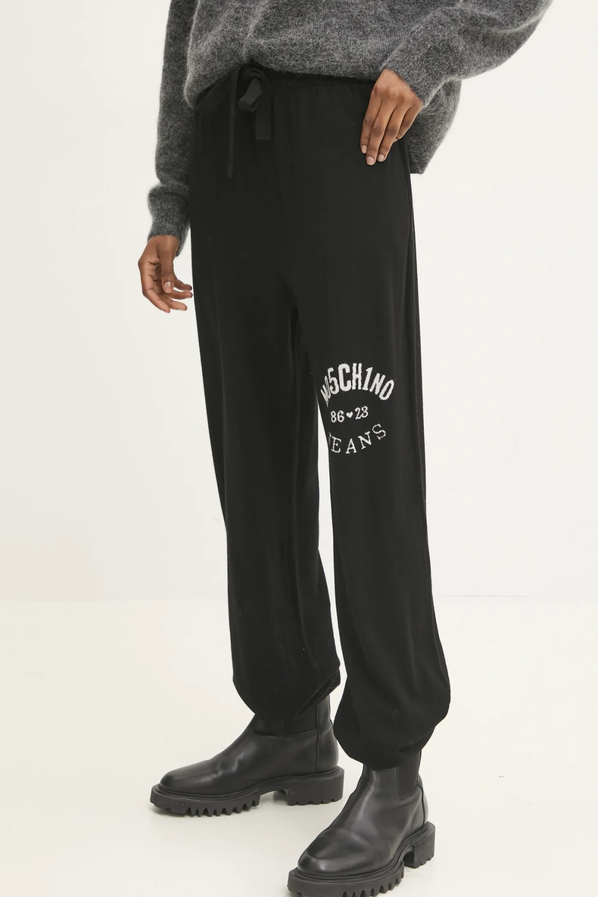 Спортивные брюки из хлопка Moschino Jeans, черный 
Спортивные брюки из хлопка Moschino Jeans, черный