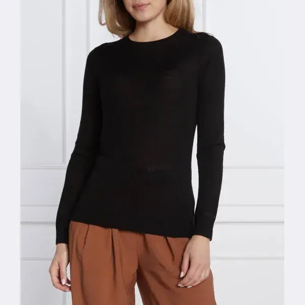 Шерстяной свитер узкого кроя Calvin Klein, черный
Шерстяной свитер узкого кроя Calvin Klein, черный