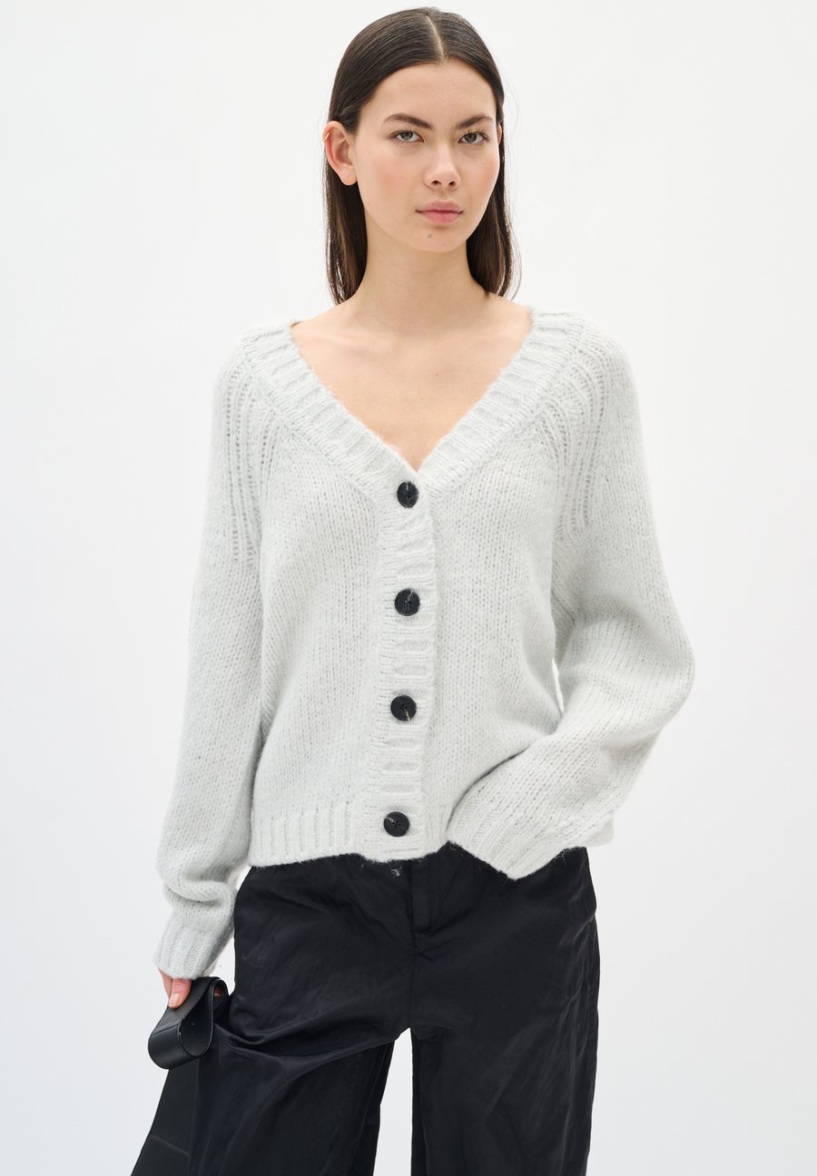 Кардиган InWear TROAIW CARDIGAN, Whisper White/Off-White
Кардиган InWear TROAIW CARDIGAN, Whisper White/Off-White