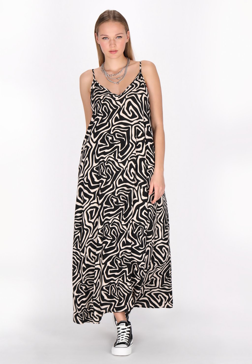 Платье макси myMo ROCKS, черный
Платье макси myMo ROCKS, черный