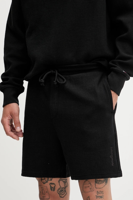 Хлопковые шорты Tommy Jeans, черный 
Хлопковые шорты Tommy Jeans, черный