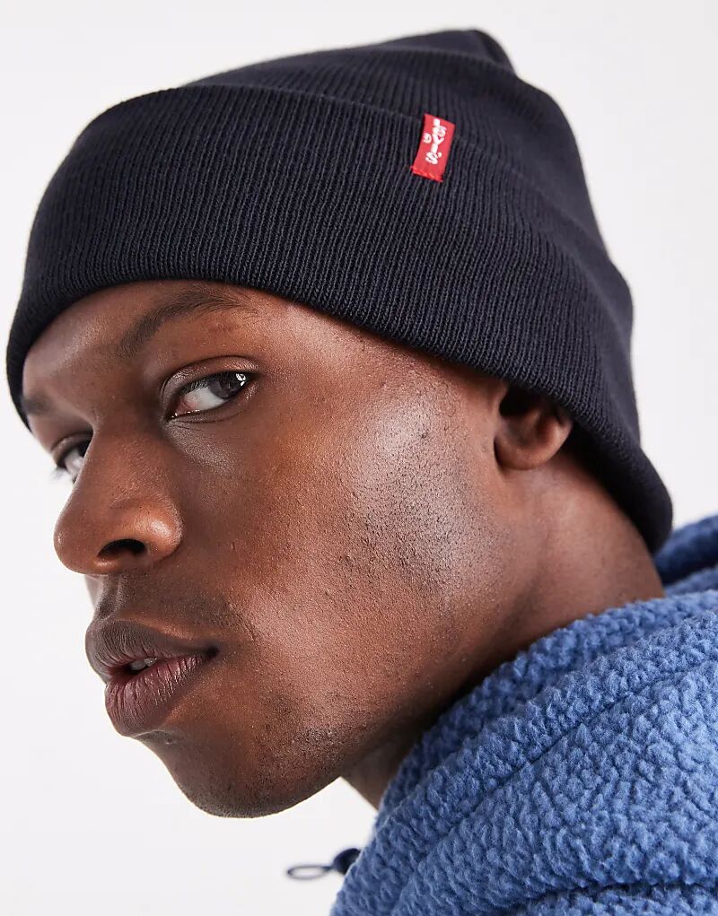 Шапка-бини Levi's Red Tab свободного кроя темно-синего цвета
Шапка-бини Levi's Red Tab свободного кроя темно-синего цвета