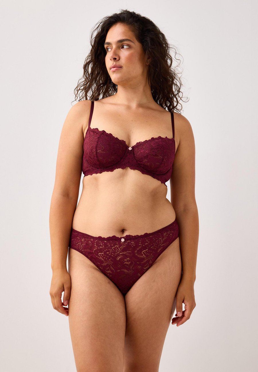 Бюстгальтер Lindex SENNA LYDIA, Dark Dusty Red/Dark Red
Бюстгальтер Lindex SENNA LYDIA, Dark Dusty Red/Dark Red