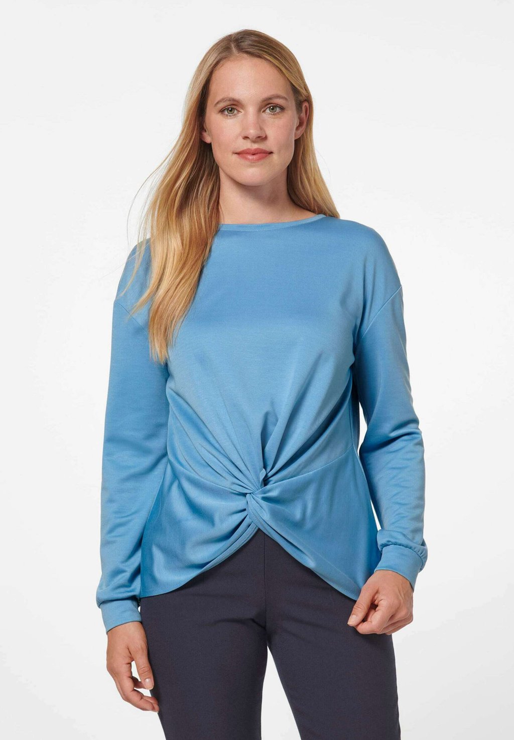 Топ с длинными рукавами MIT KNOTEN-DRAPIERUNG MADELEINE, синий
Топ с длинными рукавами MIT KNOTEN-DRAPIERUNG MADELEINE, синий