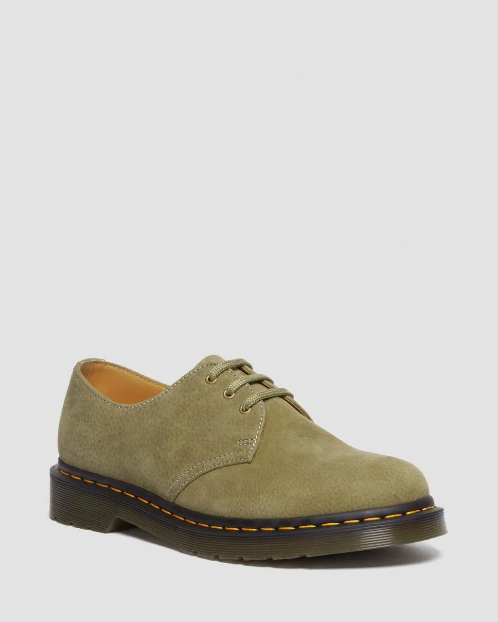 Dr. Martens 1461 Оксфорды из нубука с эффектом потертости, цвет Muted Olive — Tumbled Nubuck
Dr. Martens 1461 Оксфорды из нубука с эффектом потертости, цвет Muted Olive — Tumbled Nubuck