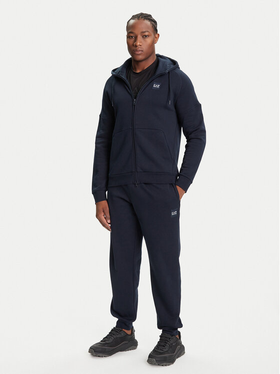 Спортивный костюм modern fit 7M000914 AF10377 UB102 Ea7 Emporio Armani, синий
Спортивный костюм modern fit 7M000914 AF10377 UB102 Ea7 Emporio Armani, синий