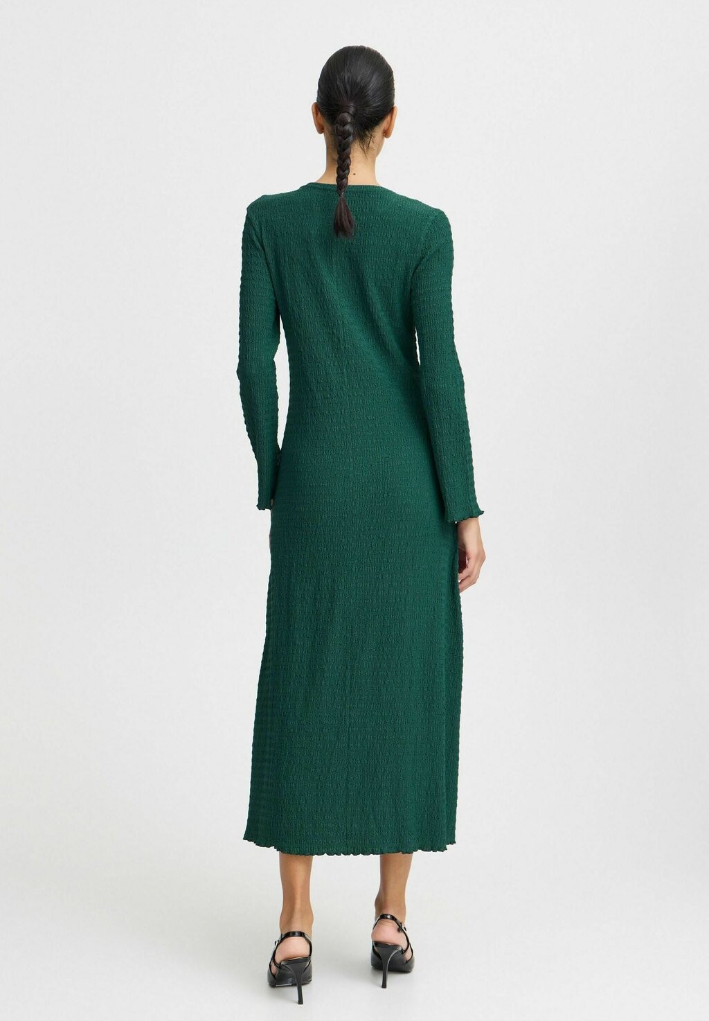 Платье-джемпер b.young, цвет Evergreen
Платье-джемпер b.young, цвет Evergreen