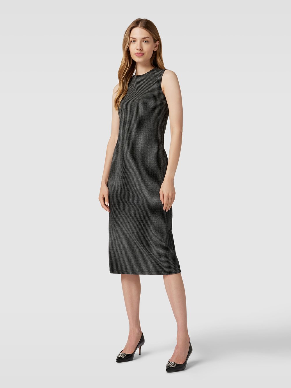 Платье миди с клетчатым узором, модель 'NOCERA' Weekend Max Mara, антрацит
Платье миди с клетчатым узором, модель 'NOCERA' Weekend Max Mara, антрацит