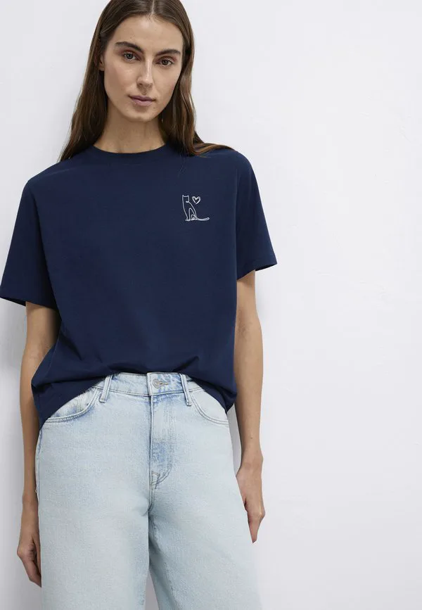 Футболка с принтом Mavi, Navy Blazer, Синий, Футболка с принтом Mavi, Navy Blazer
Футболка с принтом Mavi, Navy Blazer, Синий, Футболка с принтом Mavi, Navy Blazer