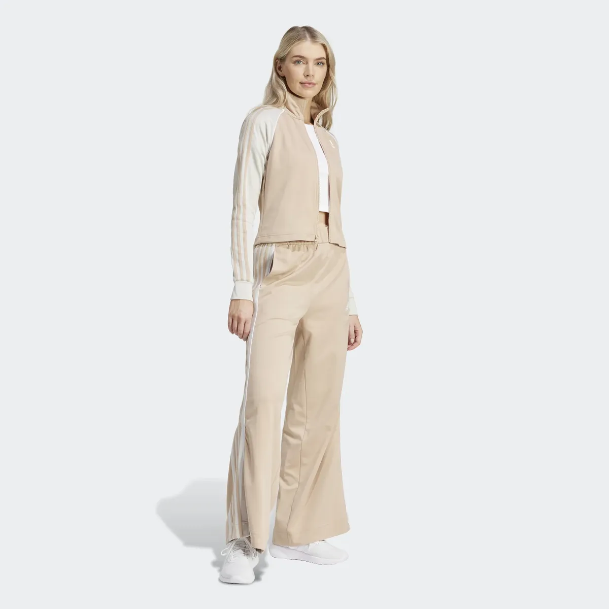 Спортивный костюм Adidas Sportswear "TEAMSPORT" (2 шт.), цвет Magic Beige / Magic Beige
Спортивный костюм Adidas Sportswear "TEAMSPORT" (2 шт.), цвет Magic Beige / Magic Beige