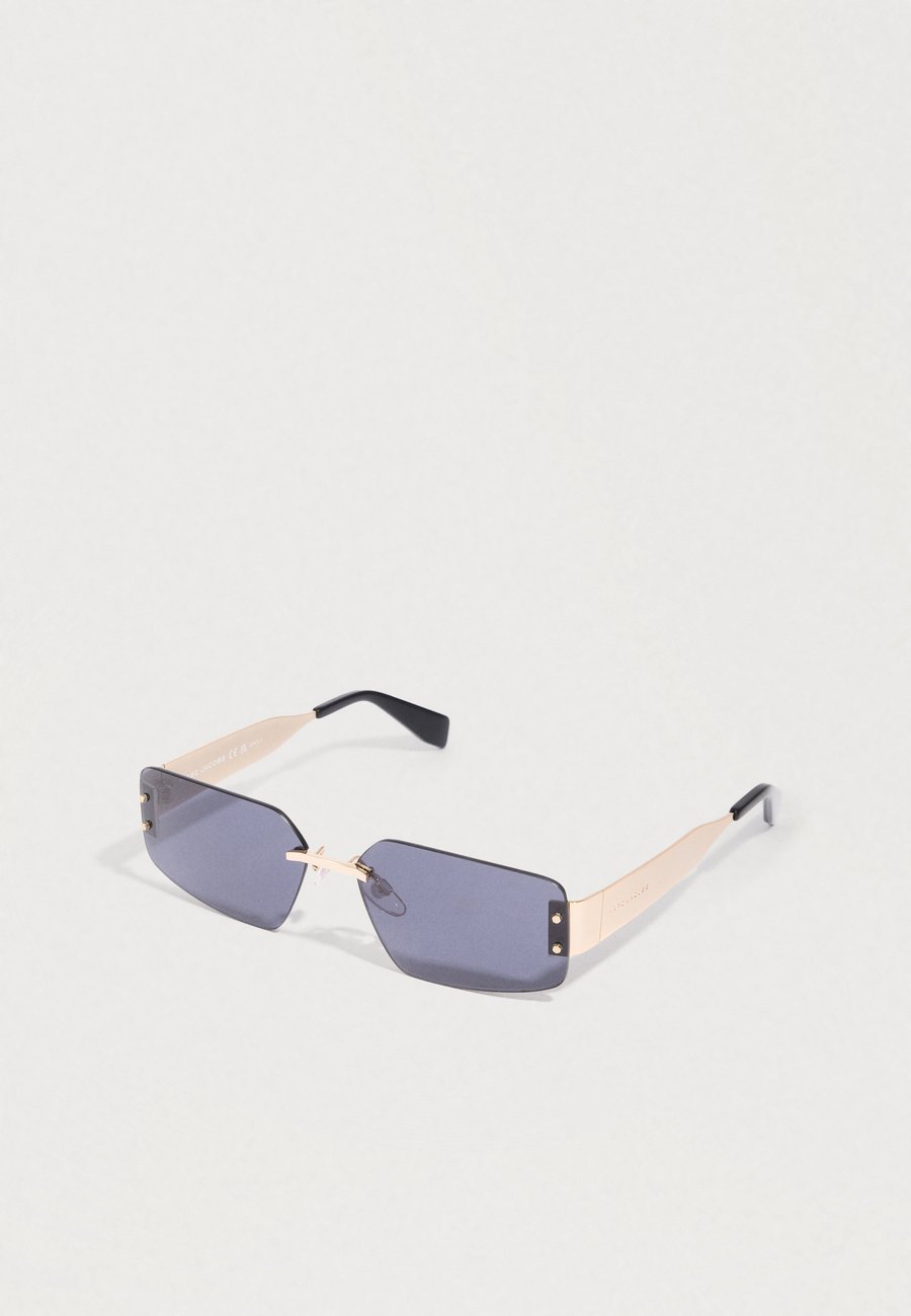 Солнцезащитные очки MARC JACOBS MARC UNISEX, Gold-Coloured/Black/Gold-Coloured
Солнцезащитные очки MARC JACOBS MARC UNISEX, Gold-Coloured/Black/Gold-Coloured