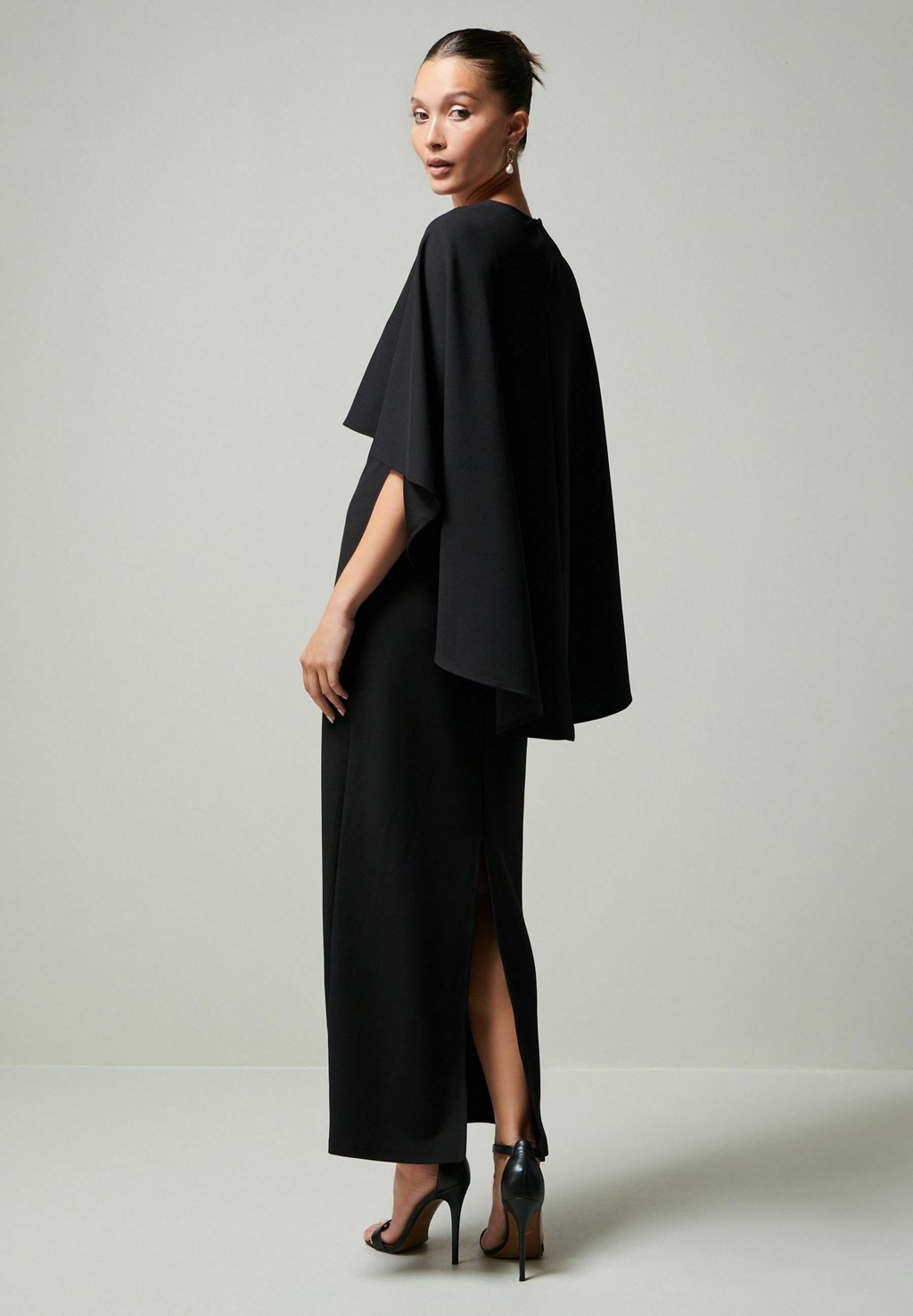 Платье макси Next, черный
Платье макси Next, черный