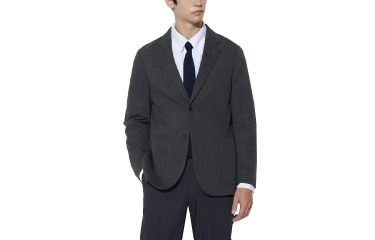 Деловой костюм унисекс темно-серый Uniqlo, темно-серый
Деловой костюм унисекс темно-серый Uniqlo, темно-серый