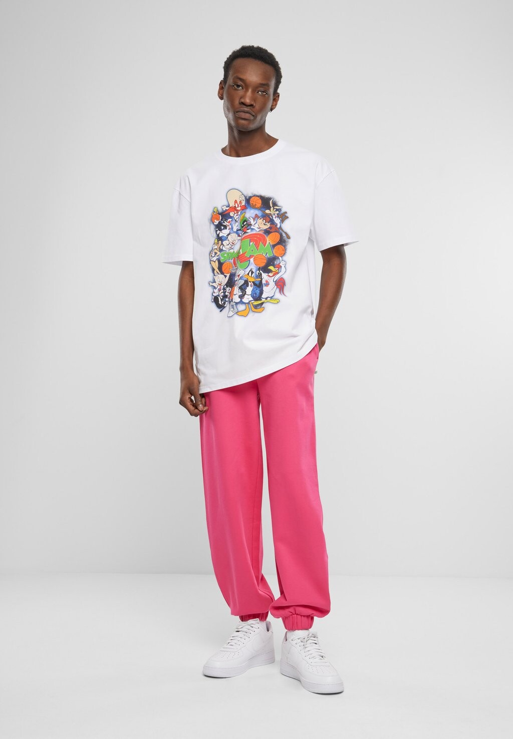 Футболка с принтом Space Jam Teamwork Upscale by Mister Tee, белая
Футболка с принтом Space Jam Teamwork Upscale by Mister Tee, белая